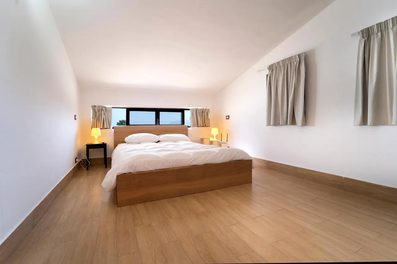 B&B Kore كاستيلاّماري ديل غو 0*,  إيطاليا